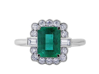 18 Kt White Gold Emerald Ring