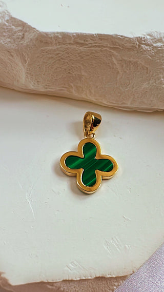 9KT YG MALACHITE PENDANT GR069