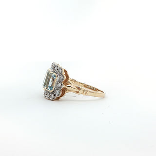 9KT YELLOW GOLD SKY BLUE TOPAZ DIAMOND RING