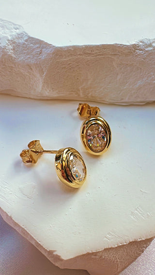 9KT YG CZ EARRINGS GR027
