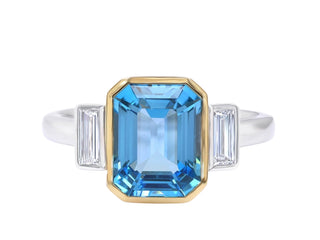 18KT WYG SWISS BLUE TOPAZ AND DIAMOND RING