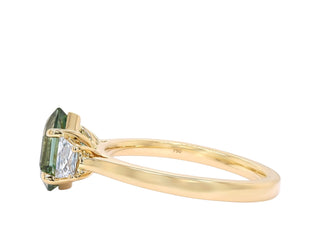 18KT YG OLIVE GREEN TOURMALINE DIAMOND RING . GIA CERTIFIED