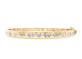 18K YELLOW GOLD DIAMOND BANGLE