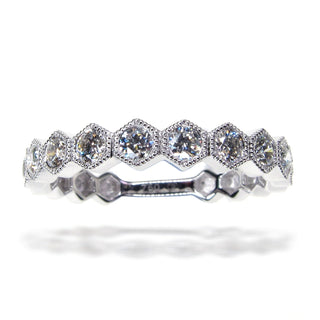 18 Kt White Gold Diamond Ring