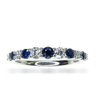 18 Kt White Gold Sapphire Ring