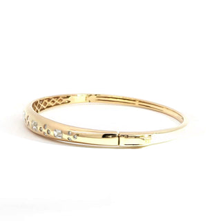 18KT YELLOW GOLD DIAMOND BANGLE