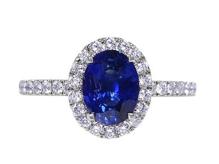 18 Kt White Gold Sapphire Ring
