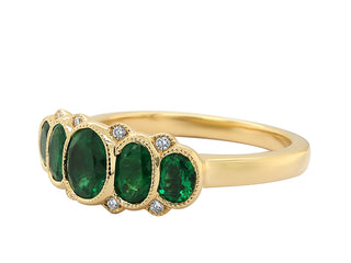 18KT YG EMERALD AND DIAMOND RING