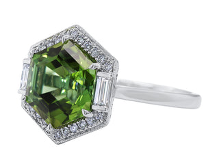18KT WG GREEN TOURMALINE RING
