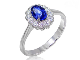 18 Kt White Gold Sapphire Ring