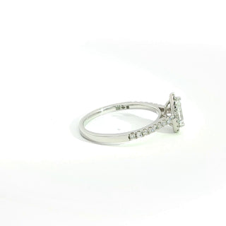 PLATINUM DIAMOND ENGAGEMENT RING