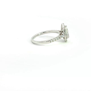 PLATINUM DIAMOND ENGAGEMENT RING