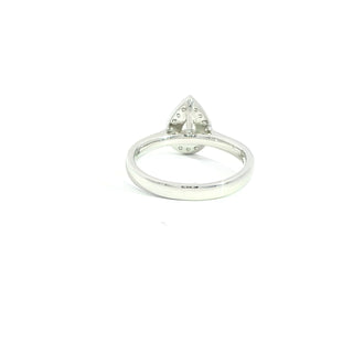 PLATINUM DIAMOND ENGAGEMENT RING