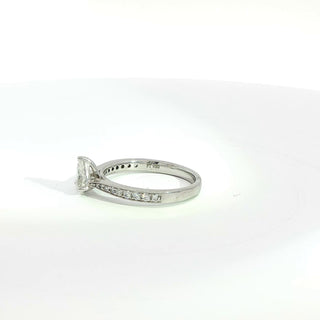 PLATINUM DIAMOND ENGAGEMENT RING
