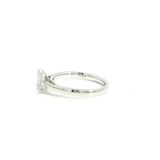 PLATINUM DIAMOND ENGAGEMENT RING