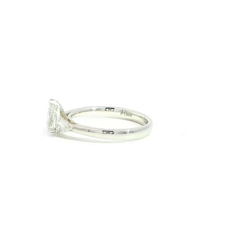 PLATINUM DIAMOND ENGAGEMENT RING