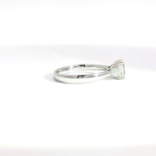 PLATINUM DIAMOND RING
