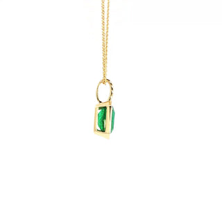 18K YELLOW GOLD  EMERALD DIAMOND PENDENT