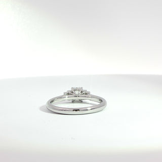 PLATINUM DIAMOND RING