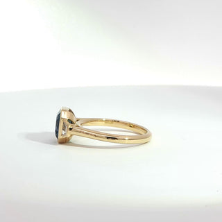 18K YELLOW GOLD SAPPHIRE DIAMOND RING