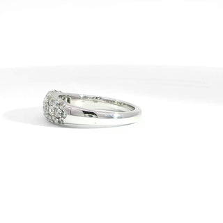 18K WHITE GOLD DIAMOND RING