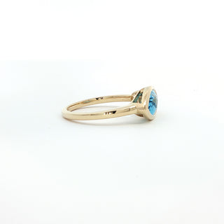 9KT YELLOW GOLD BLUE TOPAZ DIAMOND RING