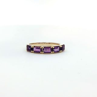 9KT YELLOW GOLD AMETHYST RING