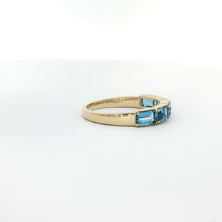 9KT YELLOW GOLD BLUE TOPAZ RING