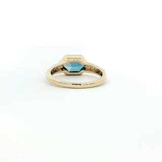 9KT YELLOW GOLD LONDON BLUE TOPAZ DIAMOND RING