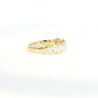 18K YELLOW GOLD DIAMOND RING