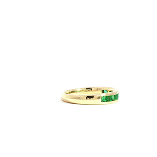 18K YELLOW GOLD EMERALD RING