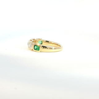 18K YELLOW GOLD EMERALD DIAMOND RING